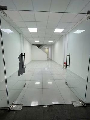 Renting cash house 98 E Phan Đăng Lưu, Phú Nhuận - 40 million