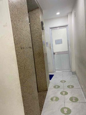In front of Phan Văn Trị 5th floor 10 P elevator vp-Centre