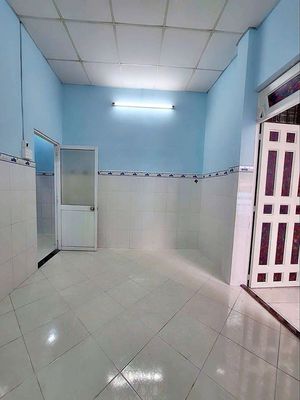 Two bedrooms. Two toilets near the Front, District 5.