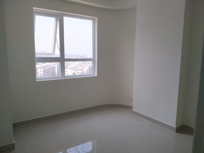 The landlord rents the cost of Topaz Elite.70m2 rooms with 10 million curtains.