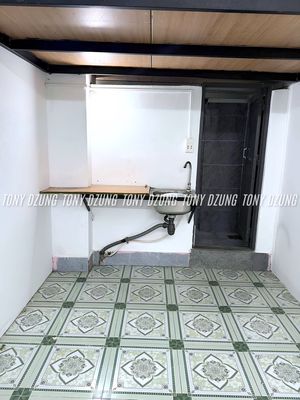 guard room - open window - immediately Dương Quảng Hàm - near the literary university
