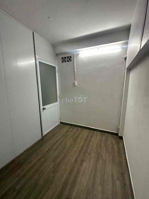 New room, nice clean-- for girls rent, Huỳnh Tấn Phát Road.