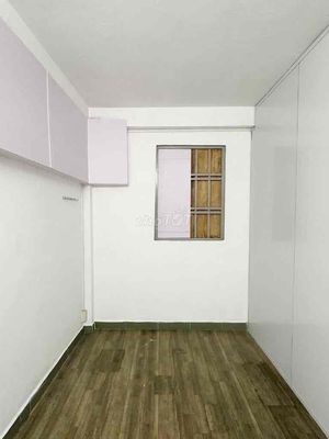 New room, nice clean-- for girls rent, Huỳnh Tấn Phát Road.