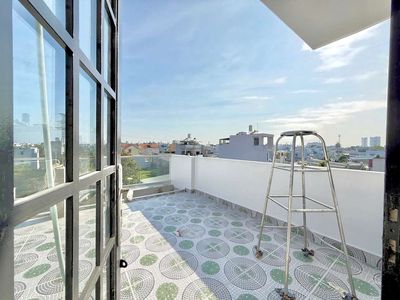 Opening a high-level apartment project - mid-vigilante direction