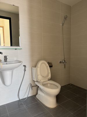 Renting Aurora Residence three cooly bedrooms.