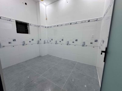 Renting the original 40 M2-- right behind Đỗ Xuân Hợp, District 9