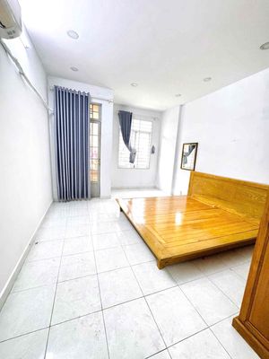 The floor of 4 16 M has 2 bedrooms. Two full toilets near the airport at 11.5 million.