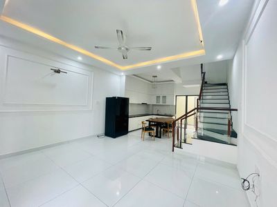 House compund verosa well filled--the basic furniture makes cty and stays - 5 bedrooms