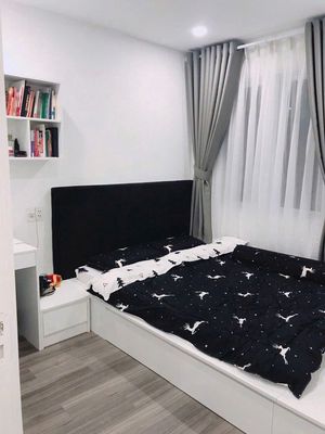 renting apartment sgcc to 2-masters