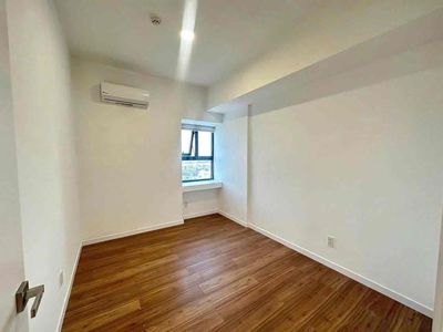 Rent a Ricca district 9-- 1 bedroom plus a toilet-- only 6 Ts.