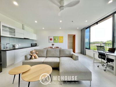 Penhouse 70 M2 right Hoàng Hoa Thám_1 bedroom + one living room with a garden.