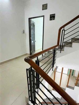 The owner rents the house cheaply - 2 bedrooms 7 good