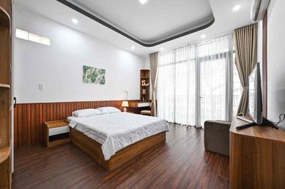 7,000,000 apartments. One balcony bedroom.