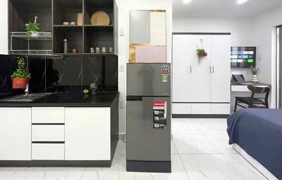 Open the studio right here at the market. Pink college, interior economy.