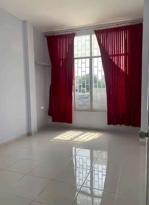 Rent a house near the University of Hutech.