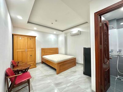 Sky Window studio - full interior, elevator, E.town, hht
