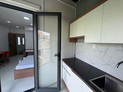 The owner himself rented a 30-foot bedroom.