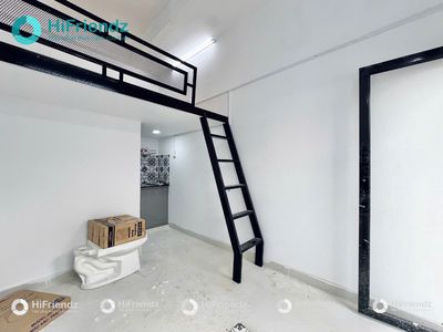 If this room is empty, it doesn't make any sense.