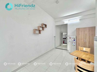 The service apartment split the open window wide Nguyễn Văn Trỗi main line