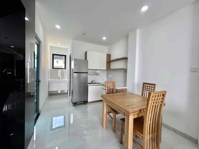 apartment full of high-stalent balcony furniture right up to the battlefield