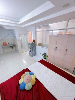 Rent a cheap ground room full of comfort near a cheap commercial university