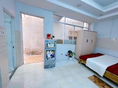Rent a cheap ground room full of comfort near a cheap commercial university