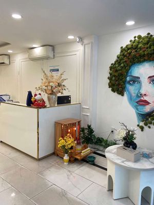 A Trần Hưng Đạo, District 1 0195 M2 7th floor plus a very good MEDI mining elevator.