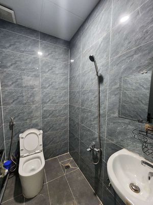 The owner rented the banding room, the new home.