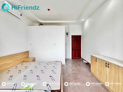 Rent studio full window interior - Nguyễn Tư Giản