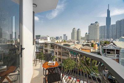 apartments for people who like good view, photo light.