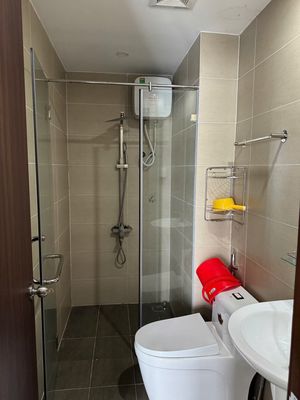 The basic interior is 67 meters 2 bedrooms 2 toilets cost 9 million, top furniture at 12 million