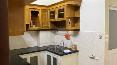 Rent 4 x 15 meters, 3 bedrooms, 3 downtown toilets, 7-foot plastic alley.
