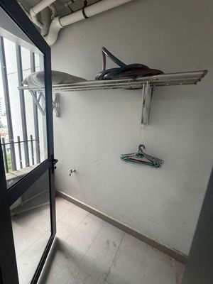 Rent an Emerald bedroom, ntcb, empty house right now.