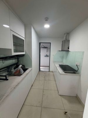 Rent an Emerald bedroom, ntcb, empty house right now.