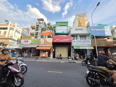 4/4 mx18 m house Tô Hiến Thành, Old 10 District Front of Chi Chi Minh