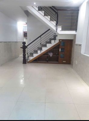 Very rare! 4 bedrooms across the 7 M - 13 million a month