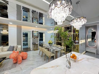 We'll have to rent a three-room suite of high-level Vinhomes Central Park.