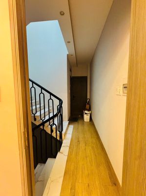 Get women a nice new room - there's air conditioning, five minutes from Aeon Mall.