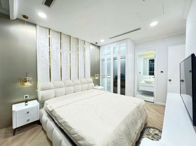 Renting two new ports, high-end furniture - landmark 81