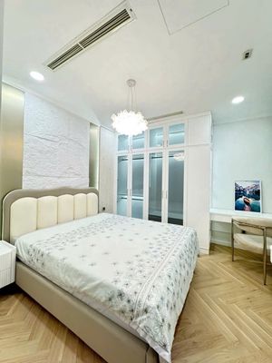 Renting two new ports, high-end furniture - landmark 81