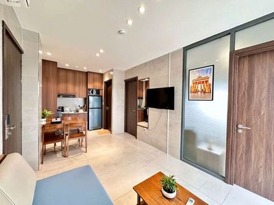 The 1st Bedroom 2 E.R.2 Bedrooms.