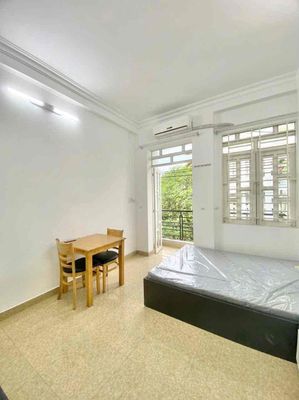 The open balcony studio - full interior - flower section