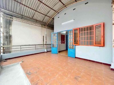 Give me Cộng Hoà.75 m2 5 bedrooms at 1 x.