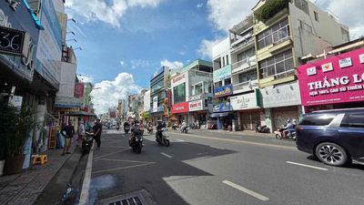Rents the original cash 80 meters 2 Phan Đình Phùng at 3x