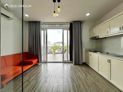Rent the two bedrooms. Full bedroom interior balcon Lê Văn Sỹ. Three bells.