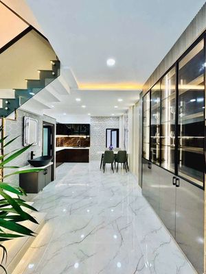 Rent a nice one full of T.T.E.U.U.U. 3rd floor bedroom 4 toilets - 16 million a day