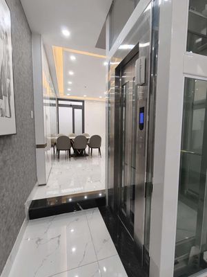 Nice new elevator house, full Tân Quy interior.
