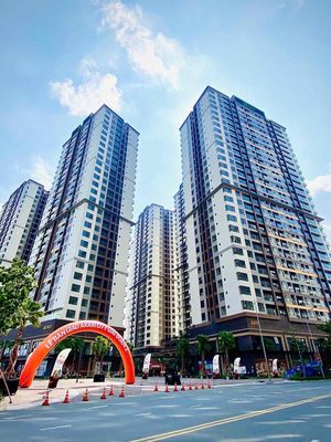 Rent Akari City apartment in front of Võ Văn Kiệt, New House 100%.