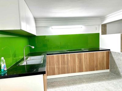 - Three bedrooms seven minutes from Gimalll.