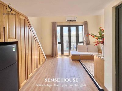A fully-intended balcony room with a high-priced ib handlock